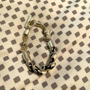 🎊Vera Bradley bracelet offers welcome!!🎊